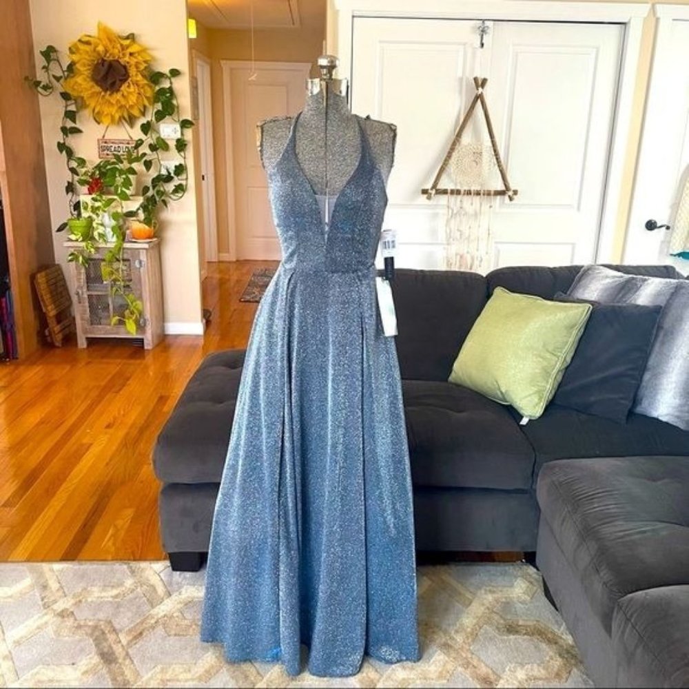 FLASH SALE: NWT LOW BACK SPARKLE FORMAL BACKLESS BALLGOWN PROM BLACK TIE LOW CUT